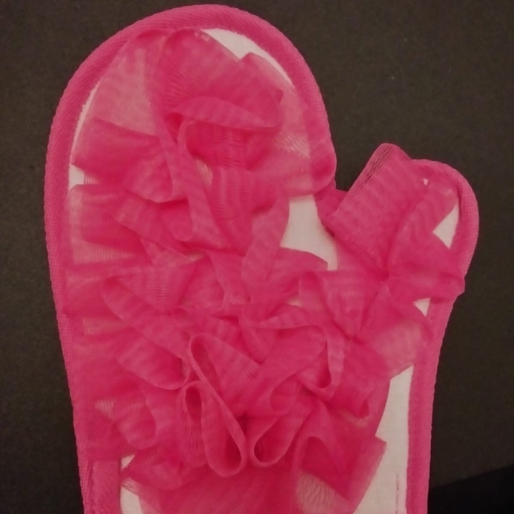 🧽 Hand Mitten Body Scrubber and Cotton Head Cover 🧽